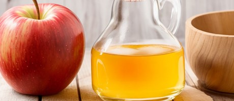 हर दिन सेब का सिरका पीने के शीर्ष 9 लाभ